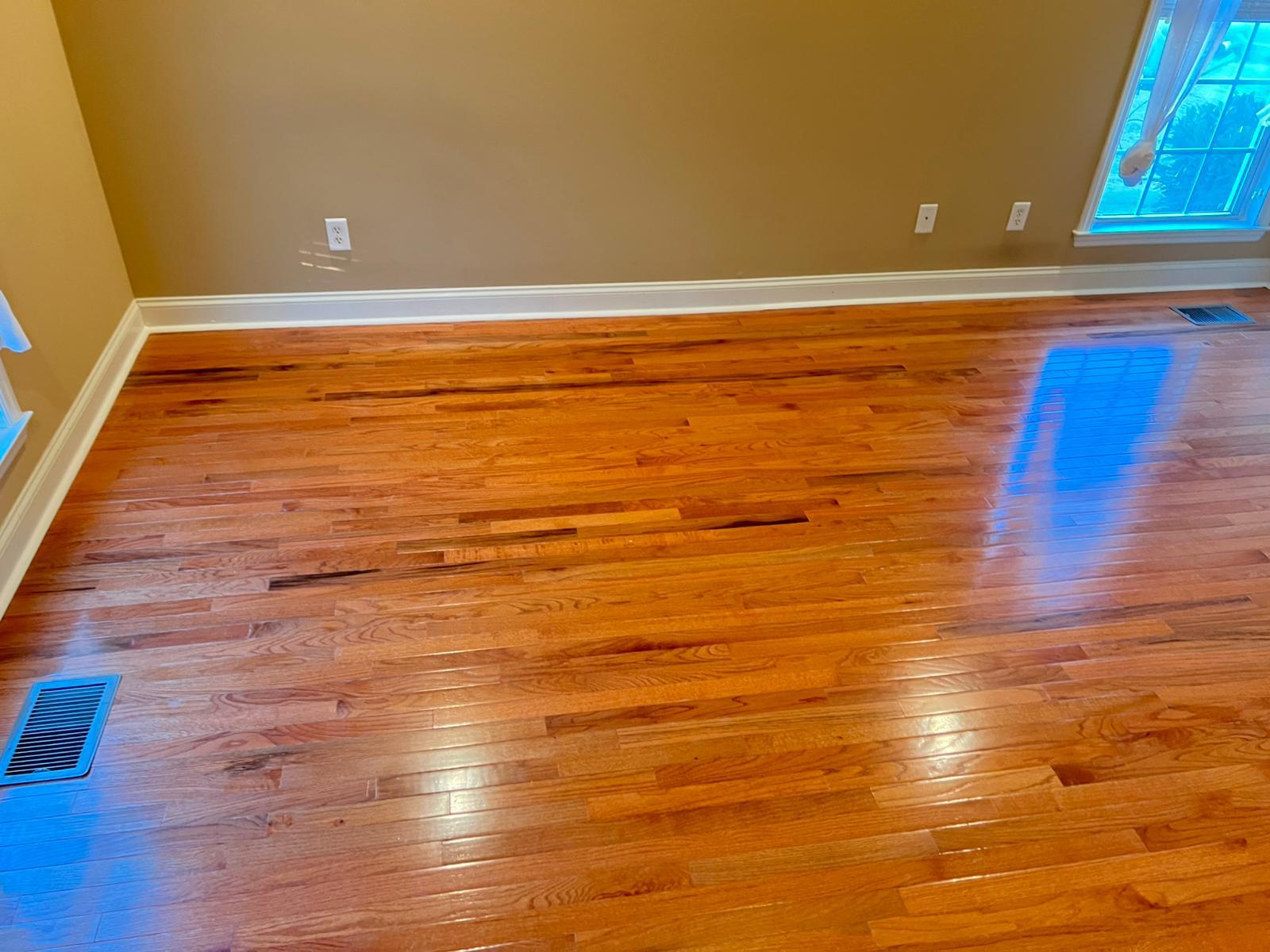 Oak hardwood floor installed and polished by ZAV Flooring